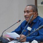 Kepala BPS Simon Sapary