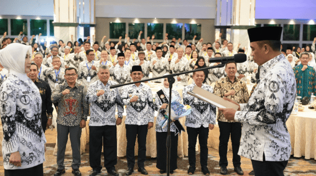 Selamat Bekerja Ibunda Guru Sulteng, Sry Nirwanti Bahasoan