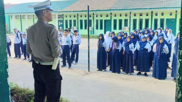 Polres Sigi Rutinkan Police Go To School, Kali Ini di MTS Alkhairat Dolo