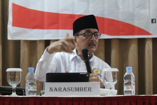 Dunia Pendidikan Sulteng Bikin Khawatir, Prof Zainal Prihatin Kasus Keracunan MBG dan Perundungan