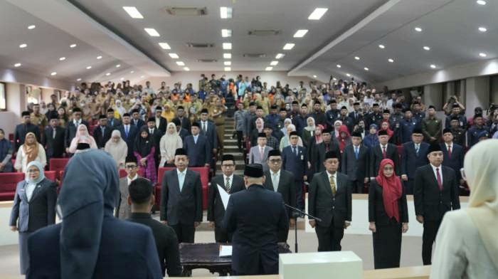 Sembilan pejabat di Pemkot Makassar dilantik wali kota Munafri Arifuddin pada Selasa 9 September 2025.