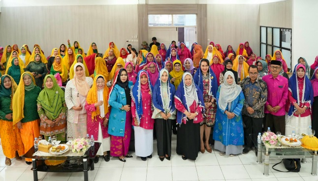 Wagub Reny Lamadjido Harapkan Perempuan Jadi Penggerak Pelestarian Budaya Kaili