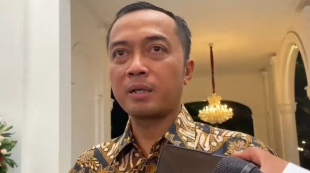Presiden Prabowo Subianto akan melakukan reshuffle kabinet Merah Putih di Jakarta sore ini. Salah satunya terkena reshuffle menteri asal Donggala.