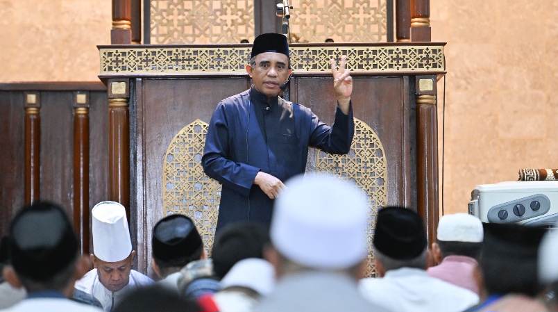 Subuh Berjamaah Gubernur Anwar Hafid di Kota Cengkeh