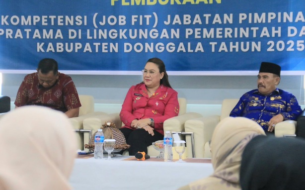 Bupati Vera Laruni Mencari Pejabat yang Tepat Mengisi Pemerintahannya di Donggala