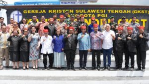 HUT ke-78, Gubernur Anwar Hafid Resmikan Kantor Baru Sinode GKST di Tentena