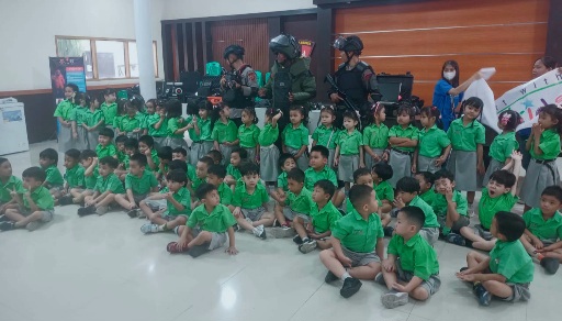 Keseruan Anak TK Joyful Kids saat Kunjungi Markas Gegana Sulteng