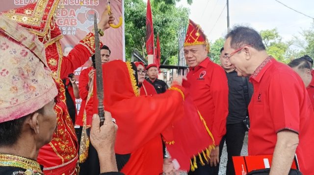 Buka Konferda PDI Perjuangan Sulteng, Olly Dondokambey Beri Peringatan Keras ke Kader Banteng