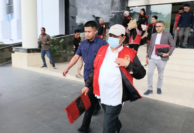 Mantan Ketua Gapensi Sulteng Ditahan Kejati Terkait Korupsi Jalan Parigi Moutong