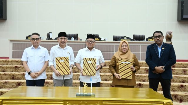 Nota Kesepakatan KUA-PPAS APBD Sulteng 2026 Ditandatangani