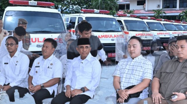19 Unit Ambulance Program Berani Sehat Diserahkan Gubernur Anwar Hafid