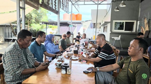 Bantu Rekan Sejawat, Jurnalis Palu Salurkan Donasi Bencana Alam Aceh