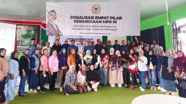 NSL Sosialisasi Empat Pilar Kebangsaan dan Serahkan Bantuan PIP di Sigi