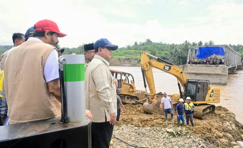 Tinjau Aceh, Presiden Prabowo Pastikan Seluruh Kekuatan Dikerahkan untuk Pemulihan