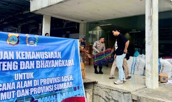 Bantuan Logistik Polda Sulteng dan Bhayangkari Tiba di Aceh