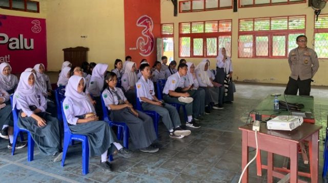 Polda Sulteng Edukasi Siswa SMA 2 Palu Cegah Bullying
