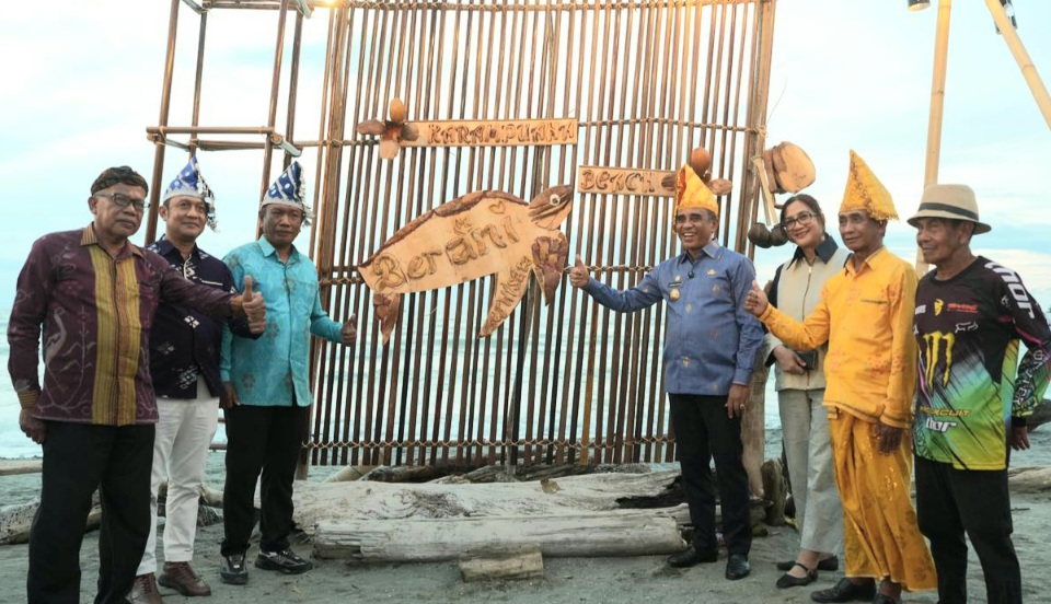 Keindahan Towale Pikat Gubernur Sulteng: Desa Wisata dengan Tenun Donggala Berkelas