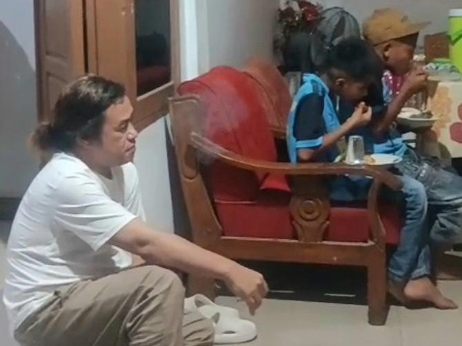 Hendly Mangkali, Jurnalis yang Menjaga Kemanusiaan di Tengah Proses Hukum