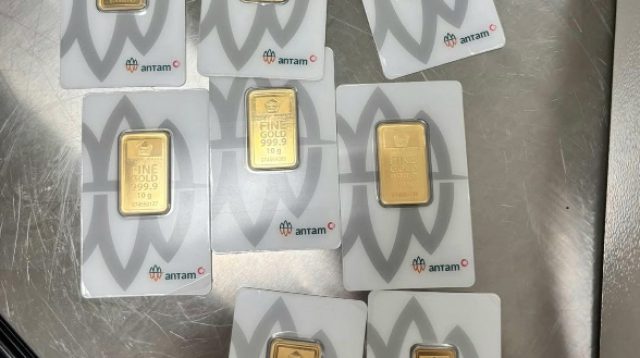 Harga Emas Antam Tembus di Angka Rp2.703.000 per Gram