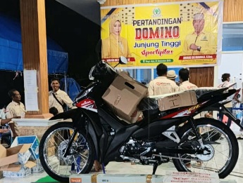 Riuh Domino di Penghujung Tahun di Soyo Jaya, 500 Peserta Berebut Hadiah Motor
