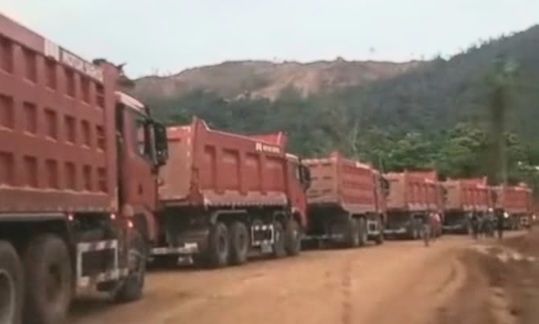 Debu Truk Nikel PT SSP Diduga Cemari Udara Petasia Barat