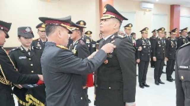 383 Personel Polda Sulteng Dianugerahi Satyalencana Pengabdian