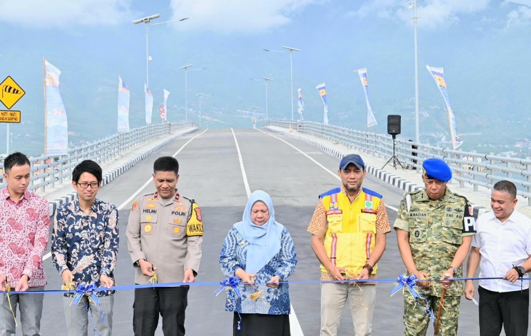 Sempat Tertunda Tujuh Bulan, Jembatan IV Palu Akhirnya Diresmikan Wagub