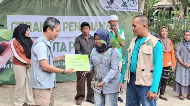 Komitmen Lingkungan Balai POM Palu di HUT ke-25