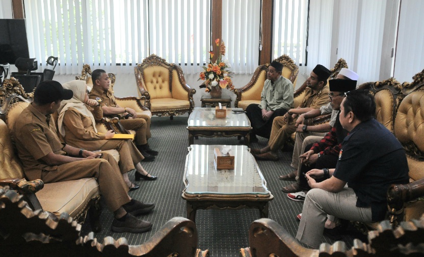 Jelang Haul Guru Tua, Yayasan Masjid Al-Khairaat Temui Wali Kota Palu
