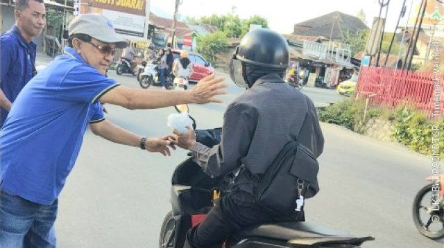Takjil dan Kedekatan NasDem dengan Masyarakat Sigi