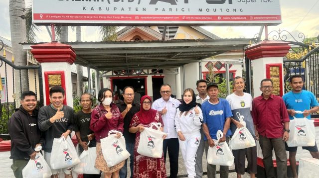 Perkuat Solidaritas Kader, PSI Sulteng Bagikan 50 Ribu Paket Sembako