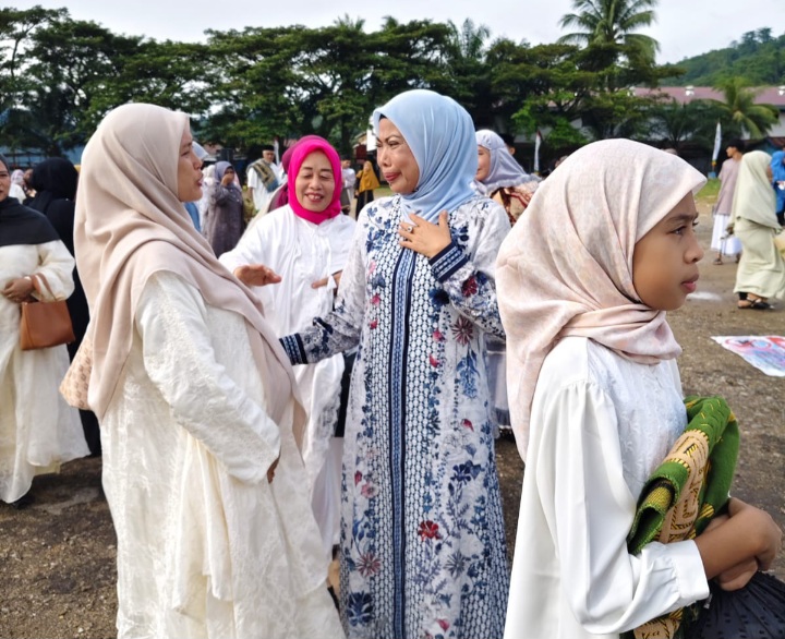 Hangatnya Idul Fitri di Morowali Utara Bersama Ketua DPRD Warda Dg Mamala