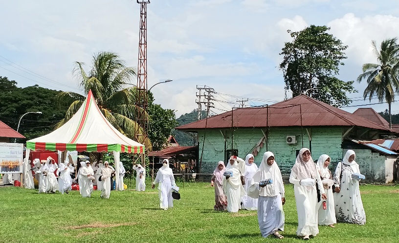 Satu Jam Sebelum Acara, Peserta Halal Bihalal Morut Mulai Padati Lapangan Morokoa