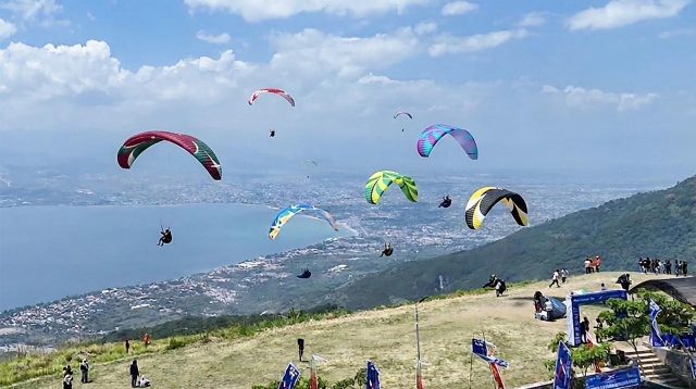 Paralayang Internasional IPXC 2026 Angkat Nama Sulawesi Tengah di Dunia