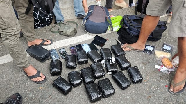 Bawa Sabu 16 Kg, Enam Orang Diamankan di Bandara Palu