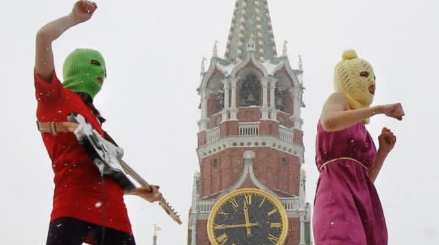 Pendiri Pussy Riot Nadya Tolokonnikova Masuk Daftar Buronan Rusia, Konflik Lama dengan Kremlin Kembali Memanas