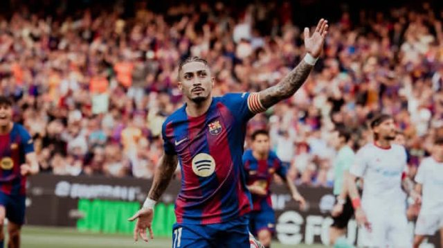 Barcelona Pertimbangkan Jual Raphinha, Tawaran Fantastis dari Arab Saudi Menggoda