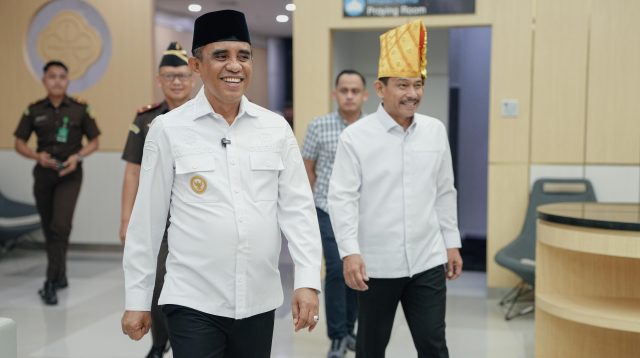 Kajati Sulteng Zullikar Tanjung Tiba di Palu Mulai Tugas Baru, Disambut Gubernur Sulteng
