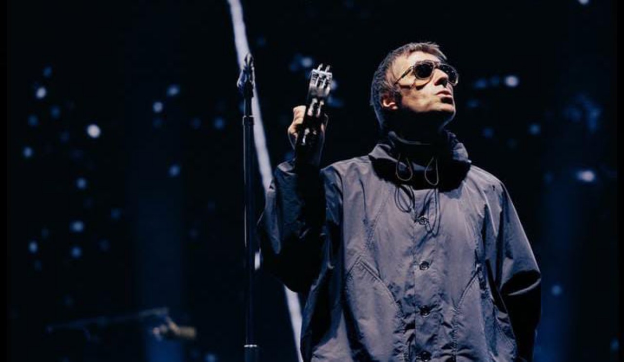 Terlihat Keluar dari Abbey Road Studios! Liam Gallagher dan John Squire Picu Rumor Album Baru