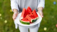 5 Makanan Rendah Kalori yang Bisa Membantu Turunkan Berat Badan Lebih Cepat