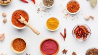7 Herbal dan Rempah Super yang Bisa Membantu Kurangi Risiko Penyakit Kronis