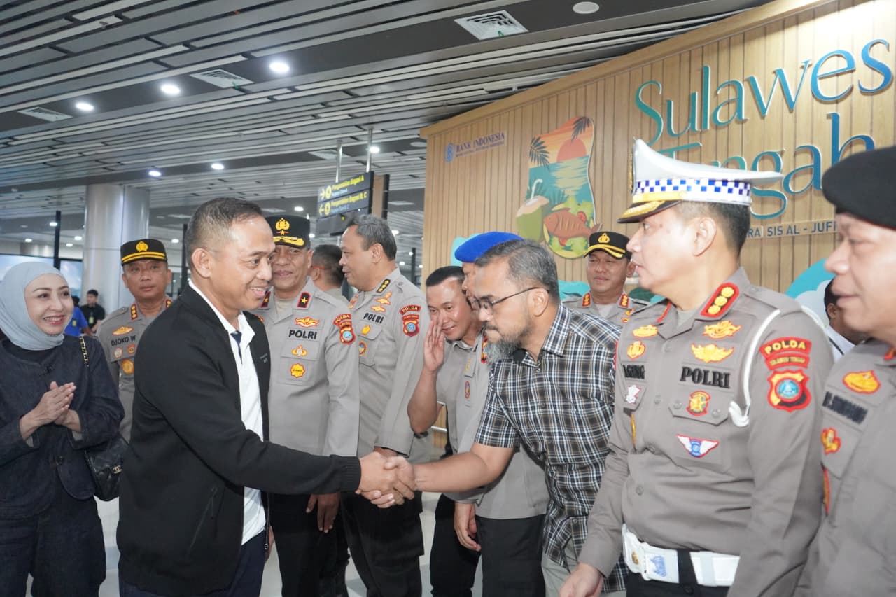Resmi Pimpin Polda Sulteng, Brigjen Pol Nasri Tiba di Palu Usai Dilantik di Mabes Polri