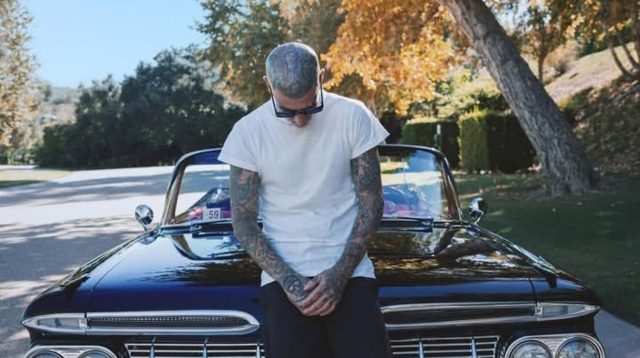 Dokumenter Baru Travis Barker Ungkap Perjuangan Hidup yang Hampir Menghancurkannya