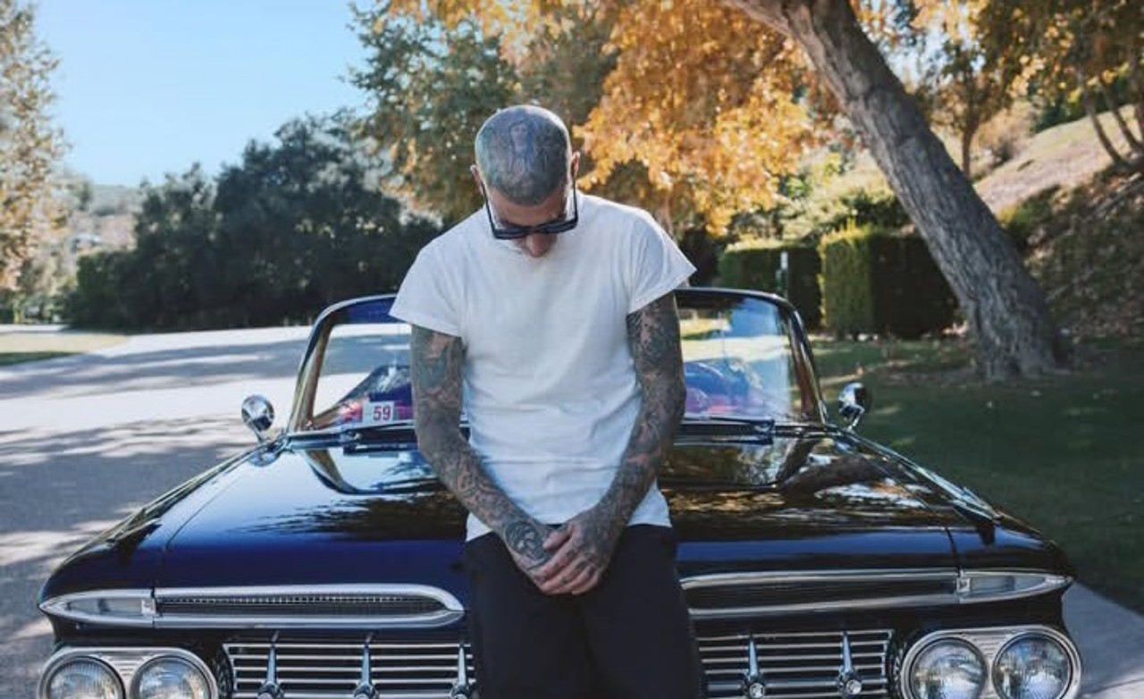 Dokumenter Baru Travis Barker Ungkap Perjuangan Hidup yang Hampir Menghancurkannya