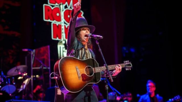 Linda Perry Konfirmasi Reuni 4 Non Blondes dan Album Baru Pertama Setelah 33 Tahun