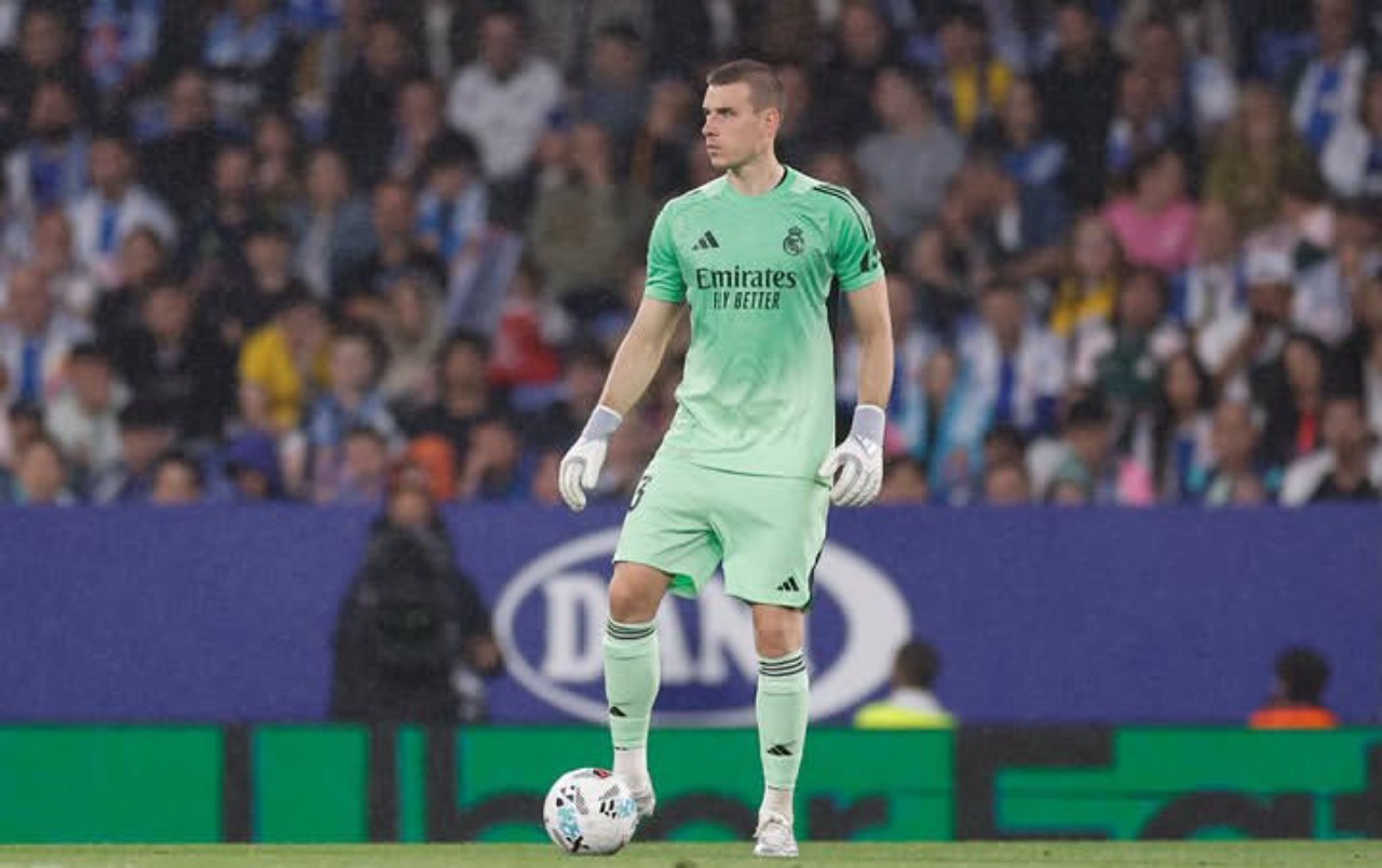 Lelah Jadi Pelapis Courtois, Lunin Pertimbangkan Hijrah ke Serie A