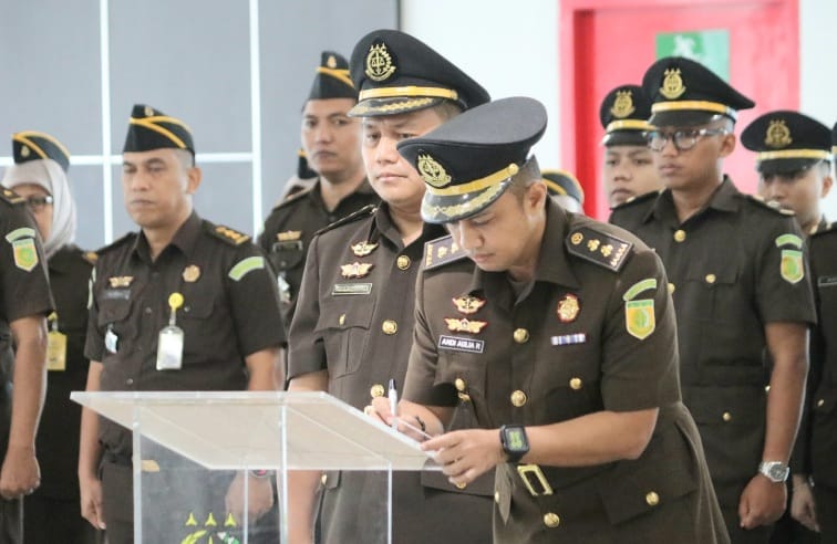 Andi Aulia Dilantik Jadi Koordinator di Kejati Sulteng