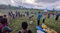 Edukasi Lingkungan Sejak Dini, 50 Pelajar SD Tanam Ribuan Mangrove di Oncone Raya