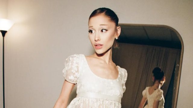 Ariana Grande Geram, Musiknya Dipakai untuk Promosi Kebijakan Imigrasi Trump