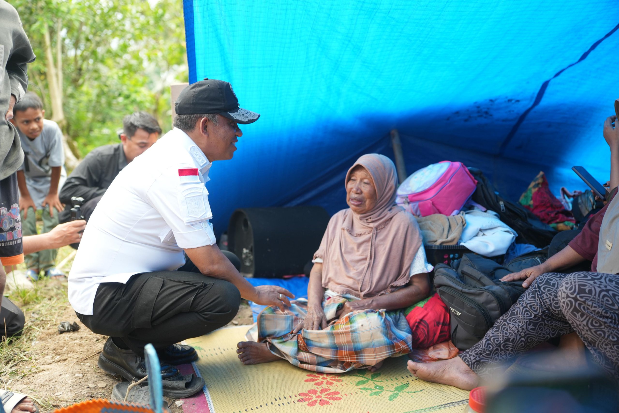 Pemerintah Bergerak Cepat, Korban Gempa di Lima Desa Sigi Dapat Bantuan Darurat